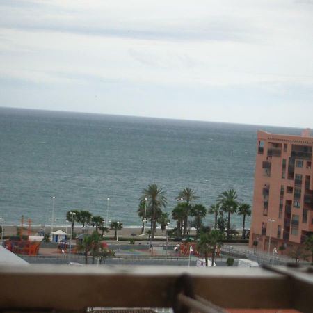 Paseo Maritimo De Poniente Apartment Malaga Exterior photo